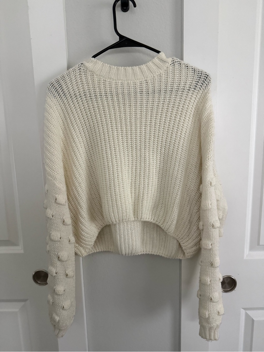 Vici Cropped Cream Bubble-Sleeve Knit Crewneck Sweater